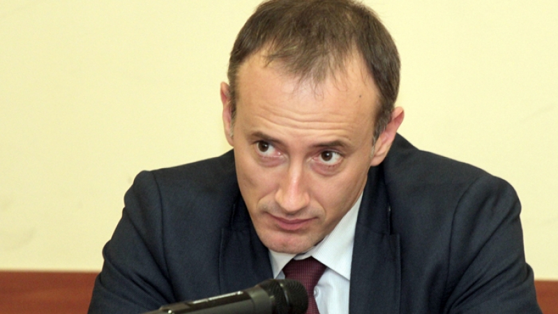 Кой е Красимир Вълчев - министър на образованието
