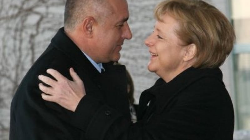 Меркел звънна на Борисов и му каза: Куражлия си – ела при мен!