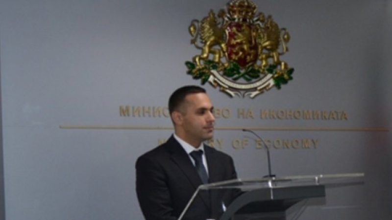 Министър Караниколов: Офшорка, занимаваща се с престъпна дейност, притежава „Дунарит“! Нейният собственик е Цветан Василев
