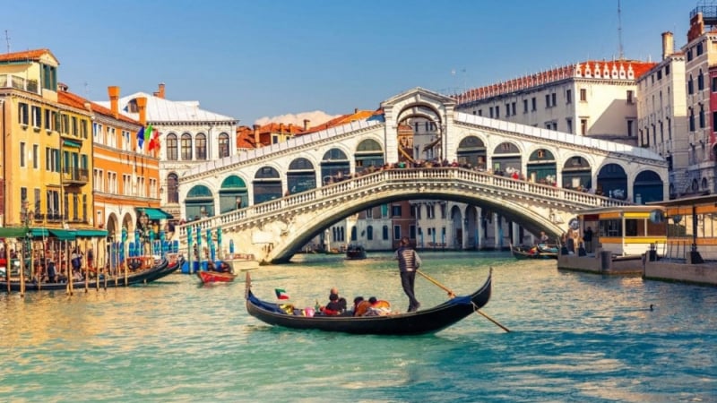 Венеция рече и отсече! Въведе закон за забрана на дюнерджийниците, цели се опазване на културното наследство