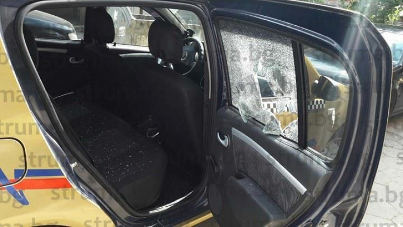 Петрички таксиметров шофьор изживя истински ужас за 100 лева