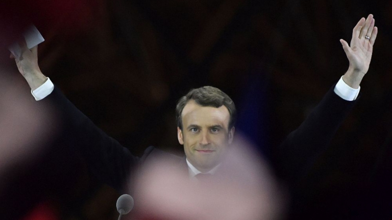 Първи удар за Франция след победата на Макрон 