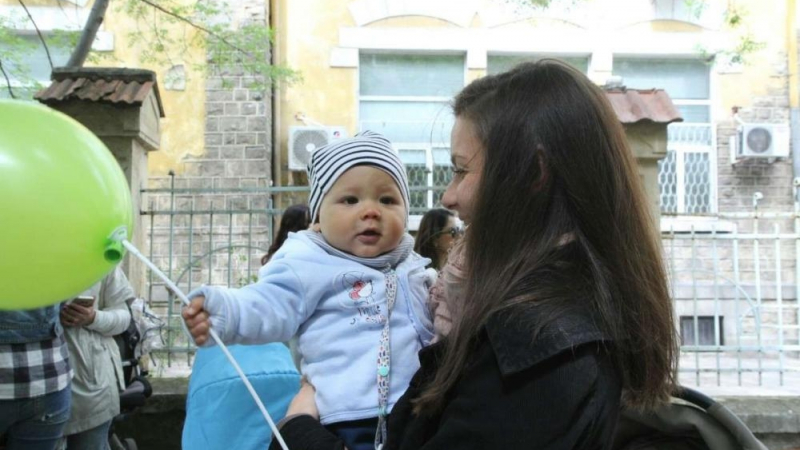 Протестът на майките в София срещу насилието против децата им в СНИМКИ