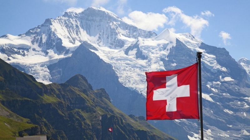 Ще остане ли Швейцария неутрална към НАТО, въпреки войната? 