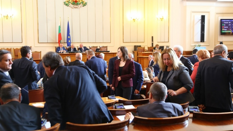 Първи изпитания днес в парламента за кабинета "Борисов" 3 