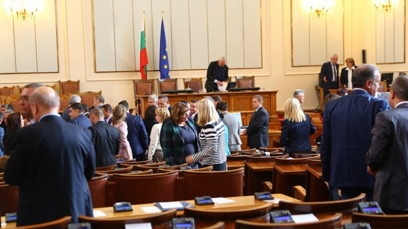 7 министри на Борисов на разпит в парламента днес!