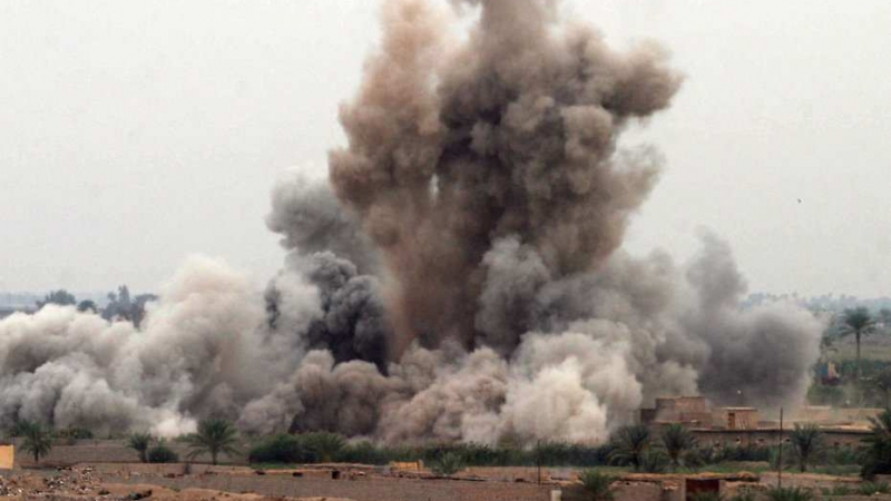 Неизвестна ракета „земя-земя” унищожила голям оръжеен склад на терористите в Сирия 