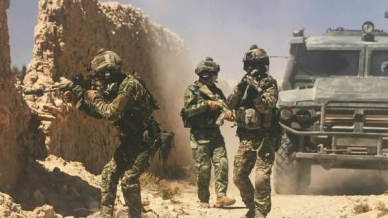 Нощен лов за ислямисти: „Спецназът от СССР” ликвидира отряд терористи до Палмира (УНИКАЛНИ КАДРИ 18+)