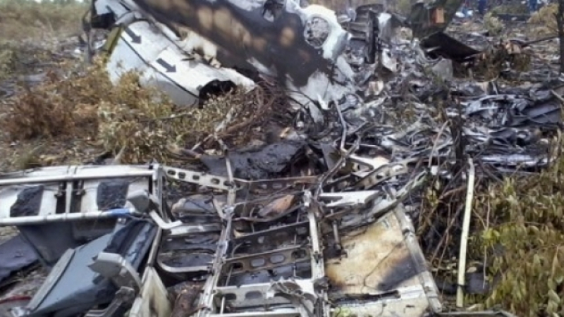 Откриха телата на двама пътници от разбилия се японския военен самолет 