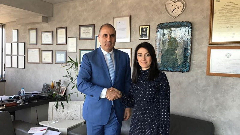 Цветанов разговаря с посланика на Азербайджан Наргиз Гурбанова