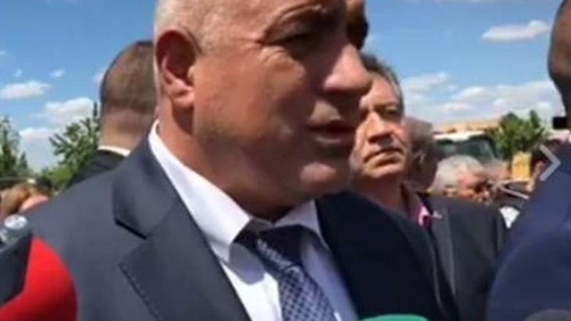 Борисов съсипа Лозан Панов в Хитрино: Маломерни политически партии се прилепят като кърлежи към висши представители на съдебната власт