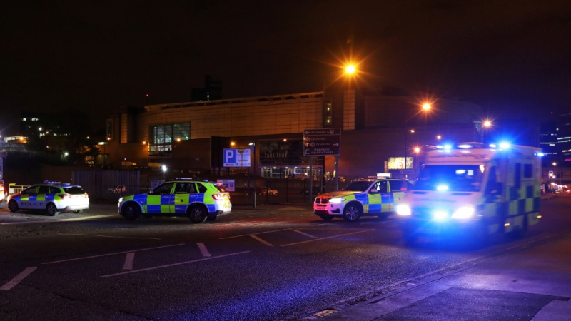 От последните минути: Жертвите от терора в Манчестър се увеличават, първи разкрития на полицията за камикадзето