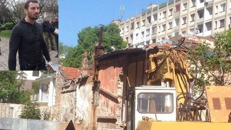 Опасен инцидент: Събориха къщата на Перата в Бургас, евакуираха семейството му (СНИМКИ)