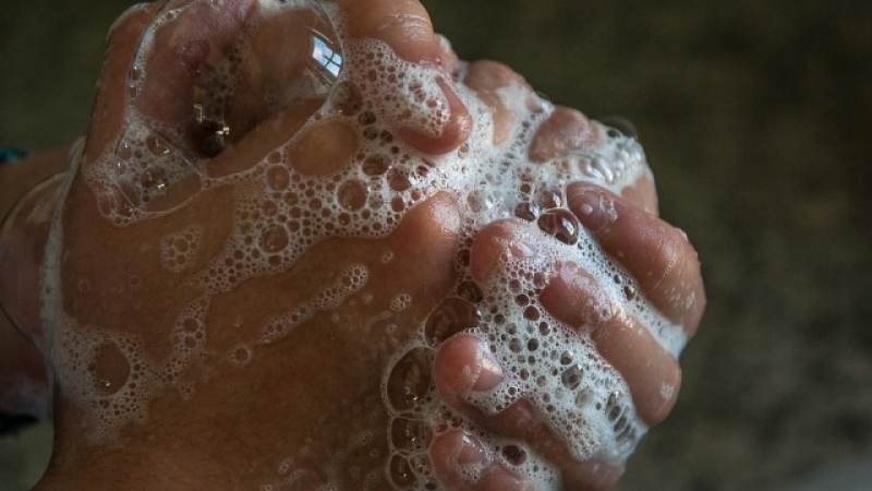 Правилно ли миете и сушите ръцете си? (СНИМКИ)