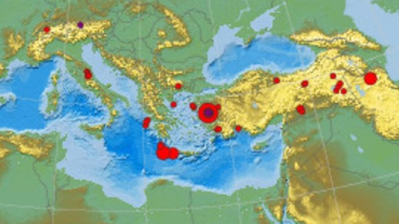 Силно земетресение удари край Измир, последваха още 3 труса  