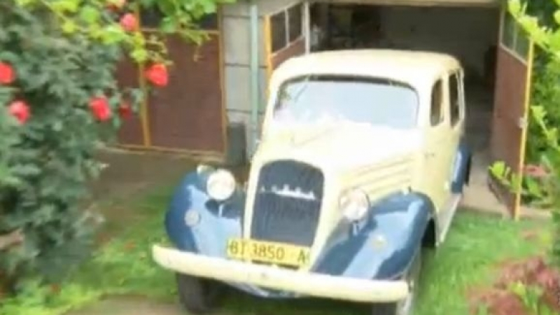Лясковчанин възстанови уникална 80-годишна кола (ВИДЕО)