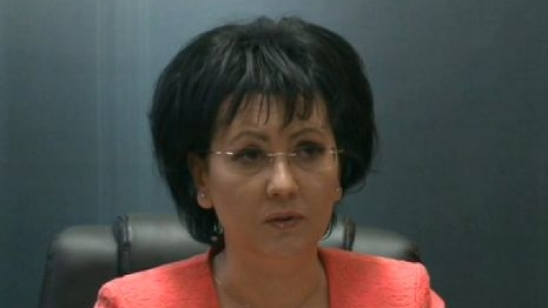 Румяна Арнаудова за освобождаването на Йожи и Гребеца: Трябва да излежат присъдата до последния ден