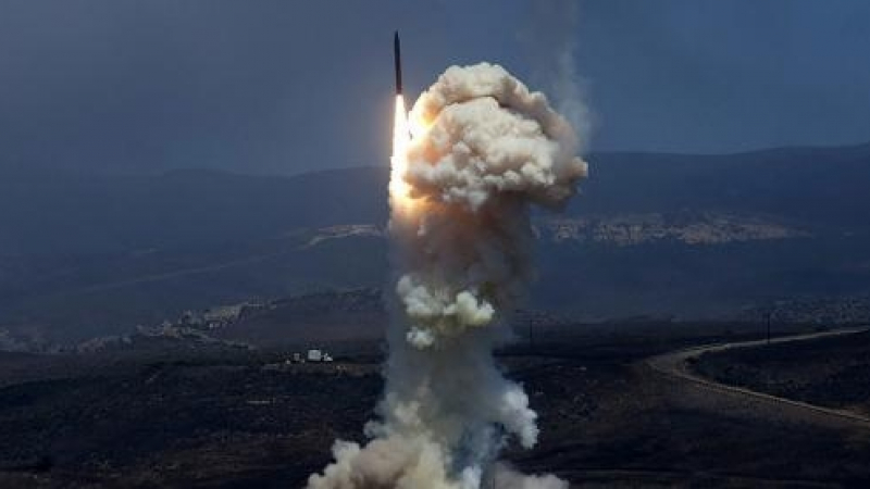 Извънредно: САЩ за първи път тестваха системата си за прехващане на междуконтинентални балистични ракети (ВИДЕО)
