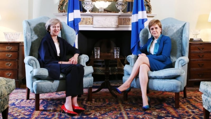 Шотландия шантажирала Лондон с референдум