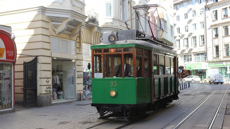 100-годишен трамвай ще обикаля София днес - за Деня на детето