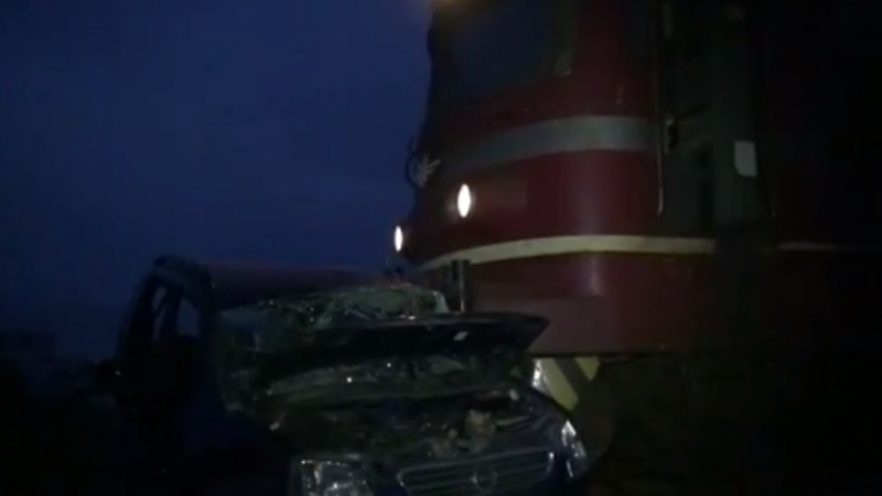 Ново брутално ВИДЕО и СНИМКИ от мелето с влак край пловдивското село Труд