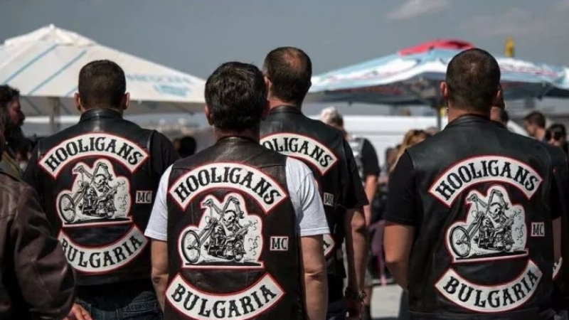 Мощно рокерско шествие: „Хулиганите“ посрещат правнуците на Макгахан, съобщил на света за Баташкото клане