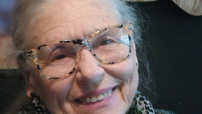 Емилия Радева на 85: Само трима мъже са ме целували