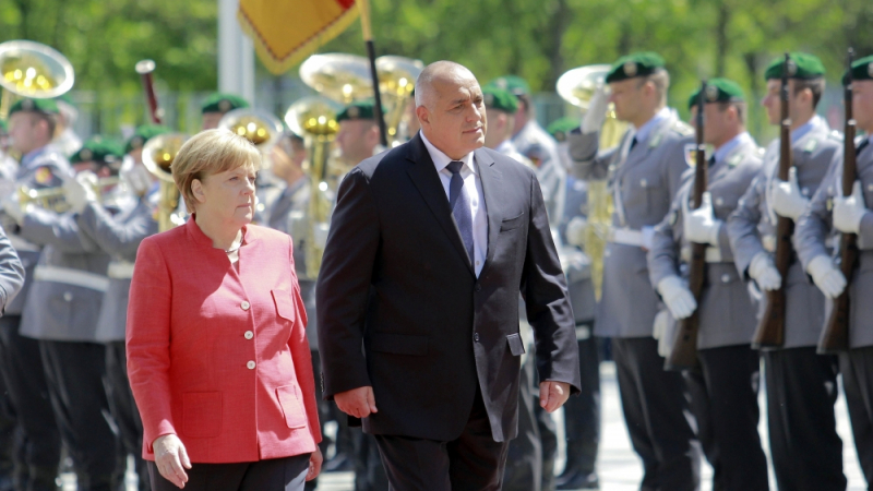 Първо в БЛИЦ! Борисов взриви мрежата с тази гореща СНИМКА от срещата си с Меркел