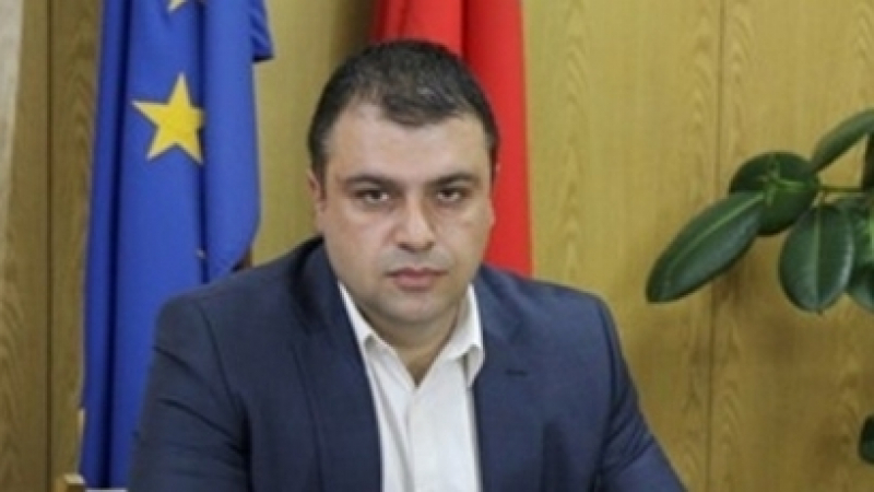 Внимание! И шефът на полицията в Пазарджик комисар Йордан Рогачев замесен в схема на ало измами от мошениците