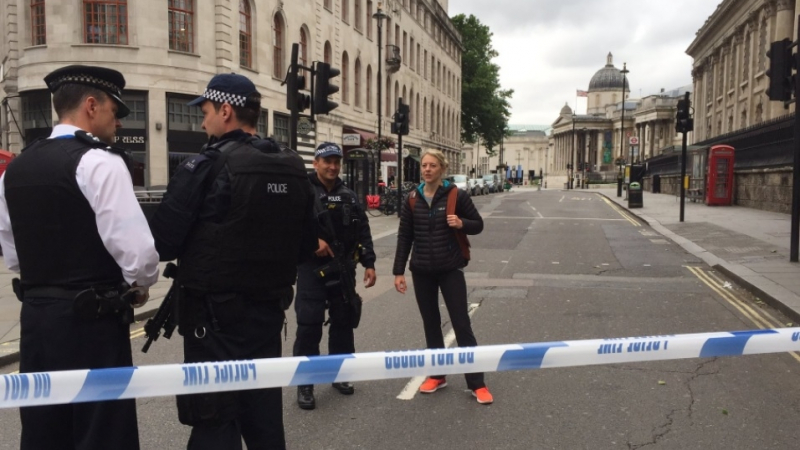 The Independent: Терорът в Лондон не спира! Поредна атака с киселина
