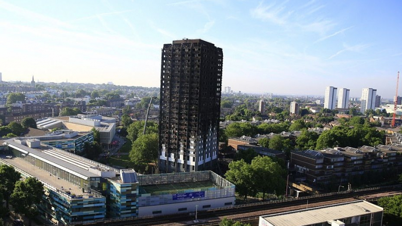 "Дейли мейл" гръмна: Това е "корпоративно клане", в кулата на ада в Лондон може живи да са изгорели стотици! (ВИДЕО)