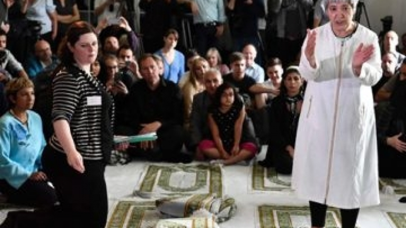 Джамия “за всички” отвори врати в Берлин