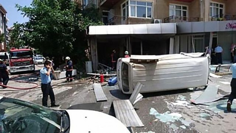Мощна експлозия разтърси азиатската част на Истанбул (ВИДЕО)