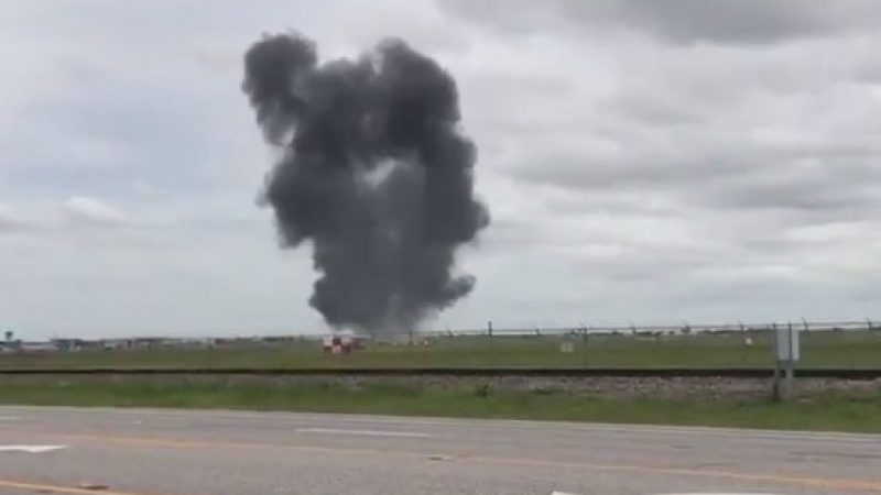 Изтребител F-16 на американските ВВС се разби в Хюстън (СНИМКИ/ВИДЕО)