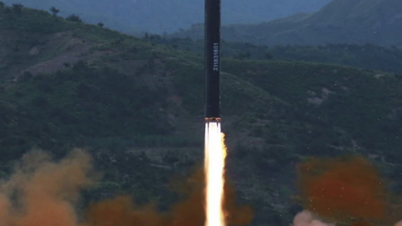 САЩ: Северна Корея изпробва ракетен двигател