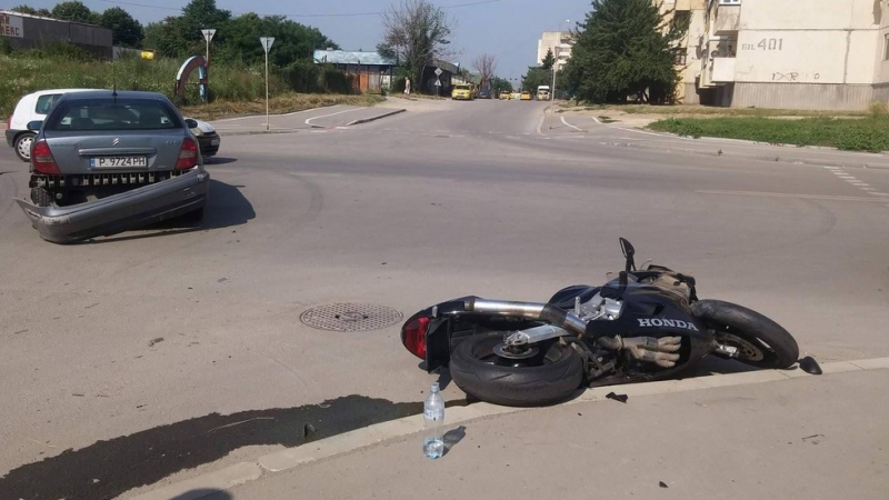 Каръшко меле край Асеноград прати луд моторист в болница