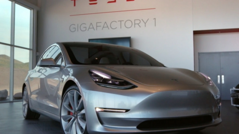 Дългоочакваният нов модел на Tesla - Какво знаем за него?