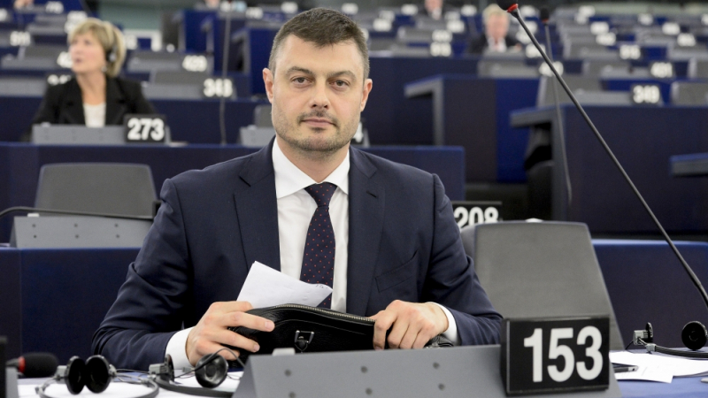 Евродепутатът Николай Бареков  бе единственият български участник на 33-тата асамблея на ЕП и страните от Африка, Карибския и Тихоокеанския басейн (АКТБ)