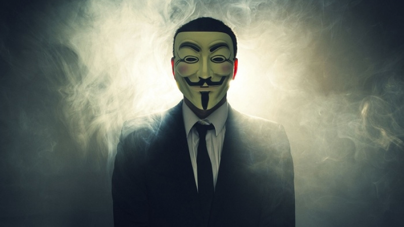 Удар втори: "Анонимните" отново хакнаха руската спестовна банка Сбербанк