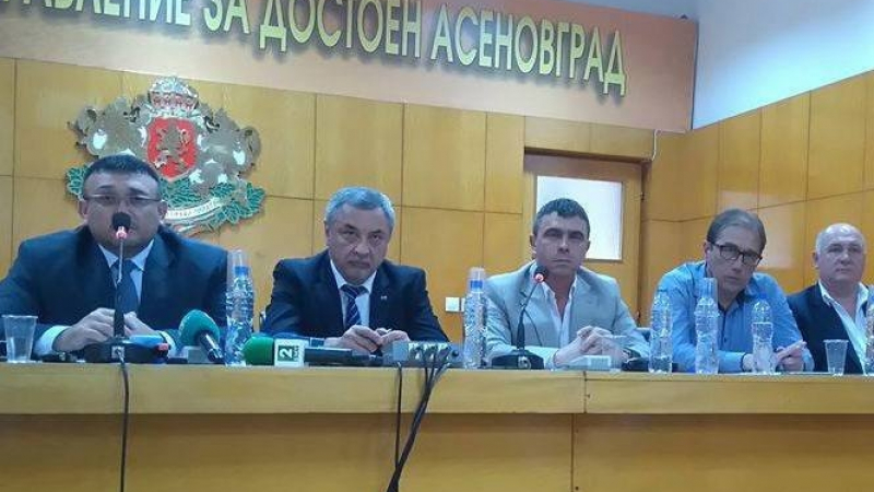 Кметът на Асеновград разпореди незабавна проверка на незаконното строителство в ромската махала