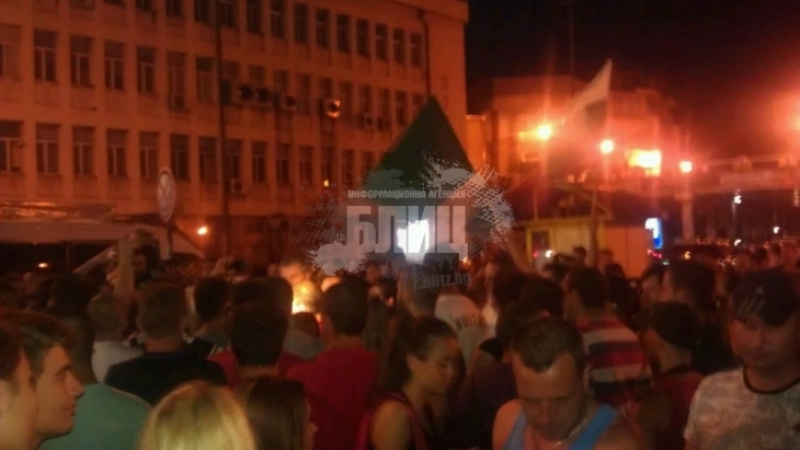 Депутат от ГЕРБ с горещ анализ и апел заради бунта в Асеновград