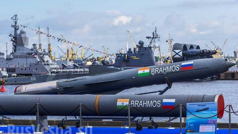 Ракета на бъдещето: Как руско-индийската BrahMos променя оръжейния пазар 