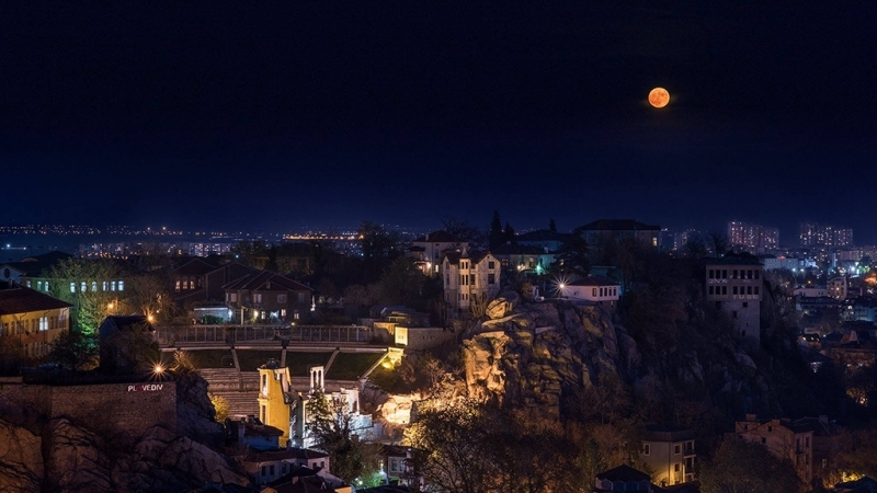 Мистична снимка от върха на Сахат тепе донесе награда на пловдивски фотограф