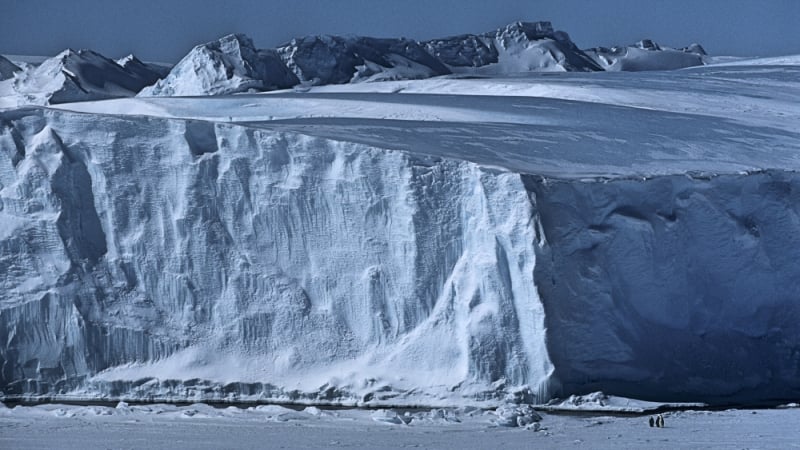 За първи път в историята: Айсберг с тегло 1 трилион тона се отцепи от Антарктида, започна ли глобалната екокатастрофа?! (СНИМКИ/ВИДЕО)