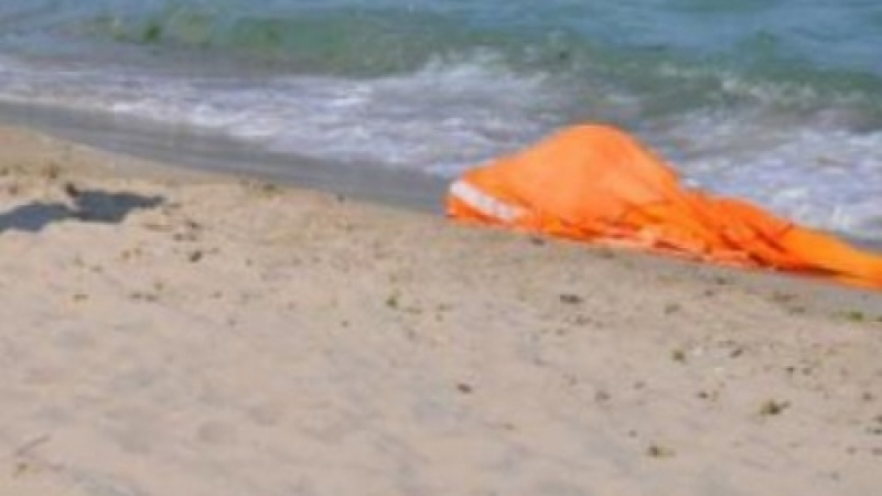 Страшна трагедия с майка и дъщеричката ѝ в морето на Слънчев бряг срещу бистро "Кораба"