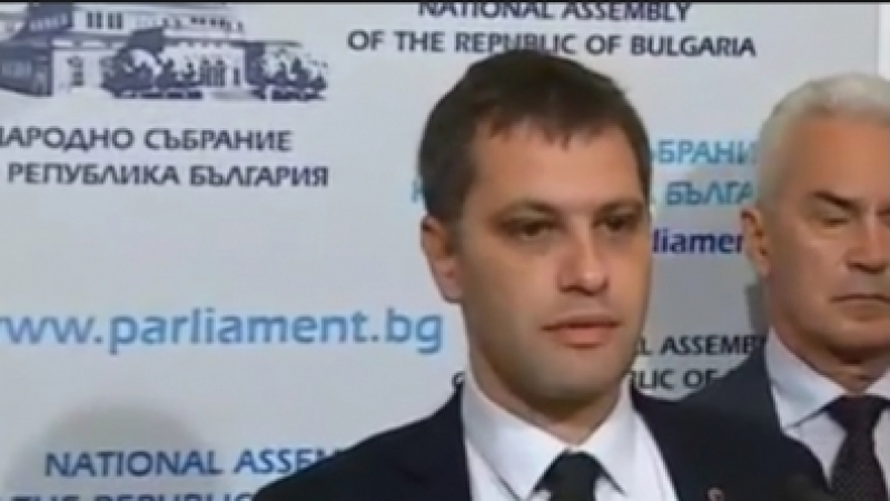Депутатът Александър Сиди: Кой плаща за скъпите адвокати на циганските престъпници?