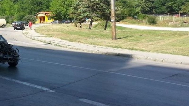 Смайващо возило мина през улиците на Варна, хората онемяха (СНИМКА) 