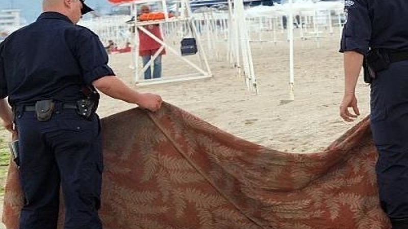 Пловдивчанин разказа за трагедията на плажа Силистар: 35 минути се опитвахме да спасим удавника! Той не успя да дочака линейката