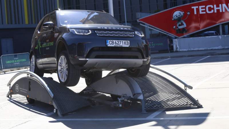 Готови ли сте да тествате най-новите и вълнуващи модели на Jaguar и Land Rover?