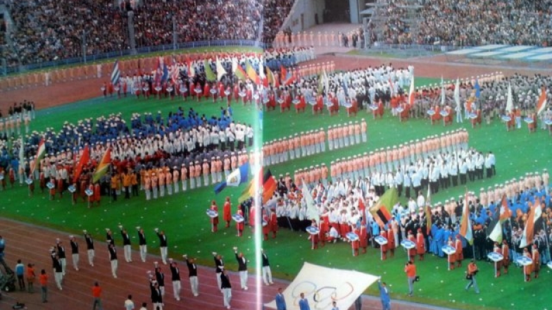 Олимпийските игри, които остават в историята не с големите шампиони, а с бойкота и мечето Миша